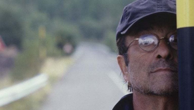Scalinata Lucio Dalla a Napoli: “In via Partenope lui era di casa”. Festa sul mare e mostra al Mann