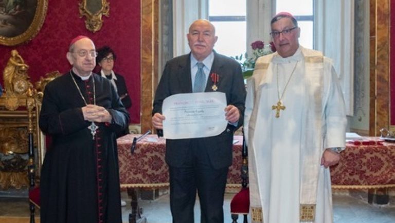 Il Papa conferisce onorificenza al presidente Aci Campania