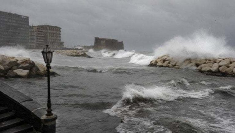 Maltempo Campania: allerta meteo gialla dalla mezzanotte