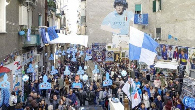 Largo Maradona Ancora ressa: il piano parte in tono minore