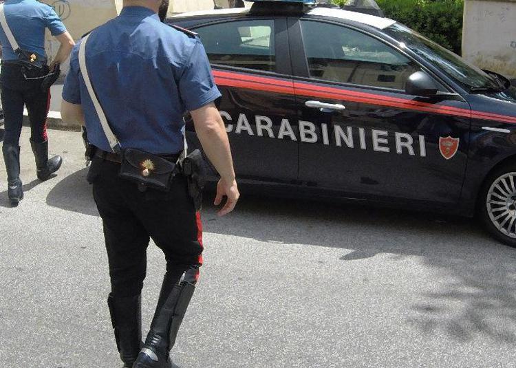Latitante arrestato oggi a Napoli, ‘tradito’ dal compleanno della moglie Latitante arrestato oggi a Napoli, ‘tradito’ dal compleanno della moglie
