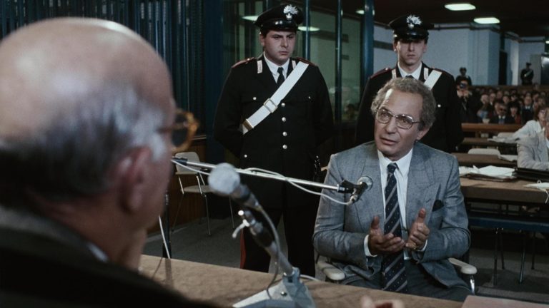 Giuseppe Tornatore: “Un insulto la mia fiction su Cutolo? Non lo accetto…” Giuseppe Tornatore: “Un insulto la mia fiction su Cutolo? Non lo accetto…”