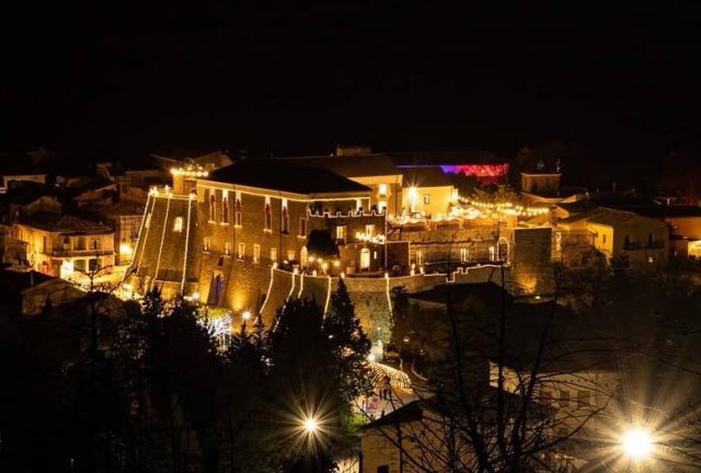 Mercatini di Natale nel Castello dell’Ettore nel Borgo fantasma di Apice Vecchia Mercatini di Natale nel Castello dell’Ettore nel Borgo fantasma di Apice Vecchia