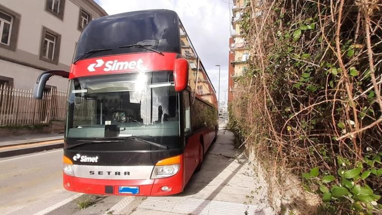 “Napoli in tilt per i bus turistici”
