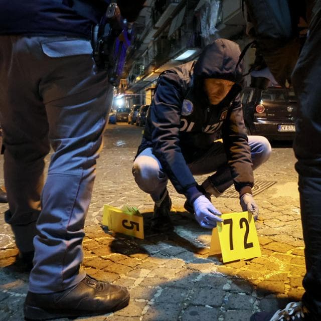 Far west alle Case Nuove, Ruotolo: “Armi sparano a Napoli ma il governo è concentrato solo su Caivano” Far west alle Case Nuove, Ruotolo: “Armi sparano a Napoli ma il governo è concentrato solo su Caivano”