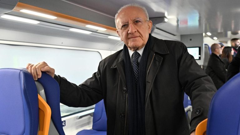 Infermiera aggredita, De Luca: “Il ministro Piantedosi garantisca la sicurezza negli ospedali”. Il prefetto anticipa il Comitato sui raid negli ospedali