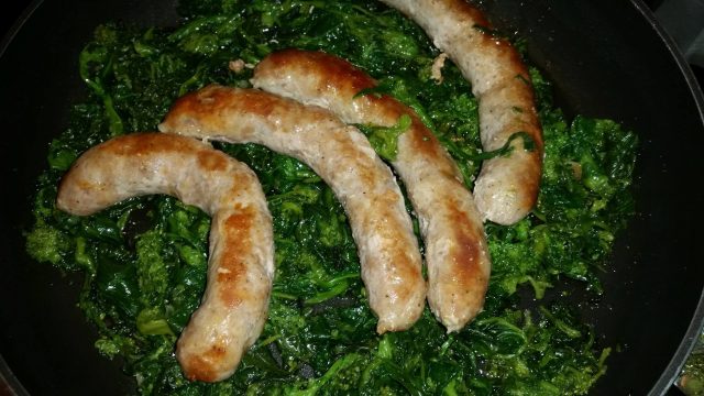 La tradizionale Sagra della Salsiccia e Friarielli a Striano, vicino Napoli La tradizionale Sagra della Salsiccia e Friarielli a Striano, vicino Napoli
