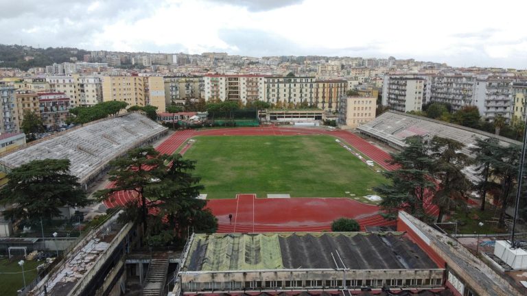 Stadio Collana, la soprintendenza diffida la Regione: “Il complesso va tutelato, qualsiasi lavoro deve essere autorizzato”