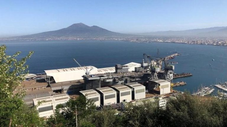 Ex operaio Fincantieri muore di tumore per le vernici, risarcita la famiglia: riconosciuto per la prima volta danno non provocato da amianto Ex operaio Fincantieri muore di tumore per le vernici, risarcita la famiglia: riconosciuto per la prima volta danno non provocato da amianto