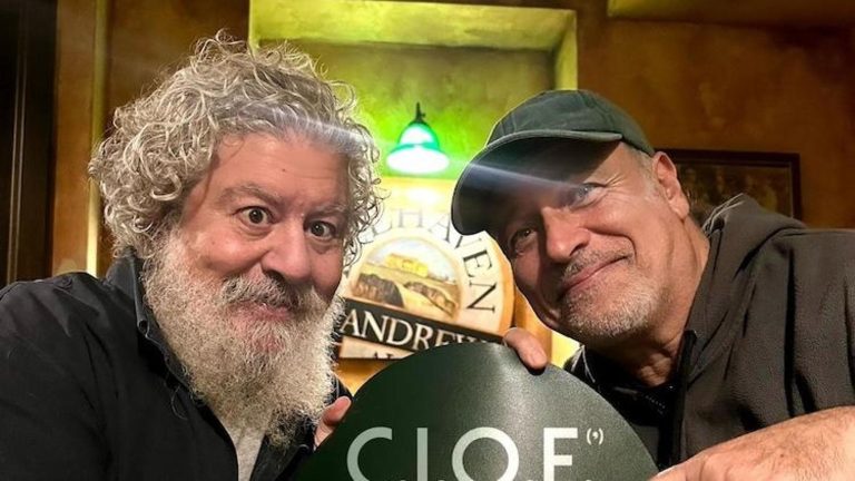 Napoli, aperte le iscrizioni per “Cioe”: il centro per giovani talenti diretto da Lello Arena Napoli, aperte le iscrizioni per “Cioe”: il centro per giovani talenti diretto da Lello Arena