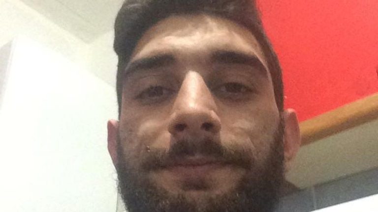 “Salvate nostro figlio malato di tumore e detenuto in condizioni disumane in Romania”