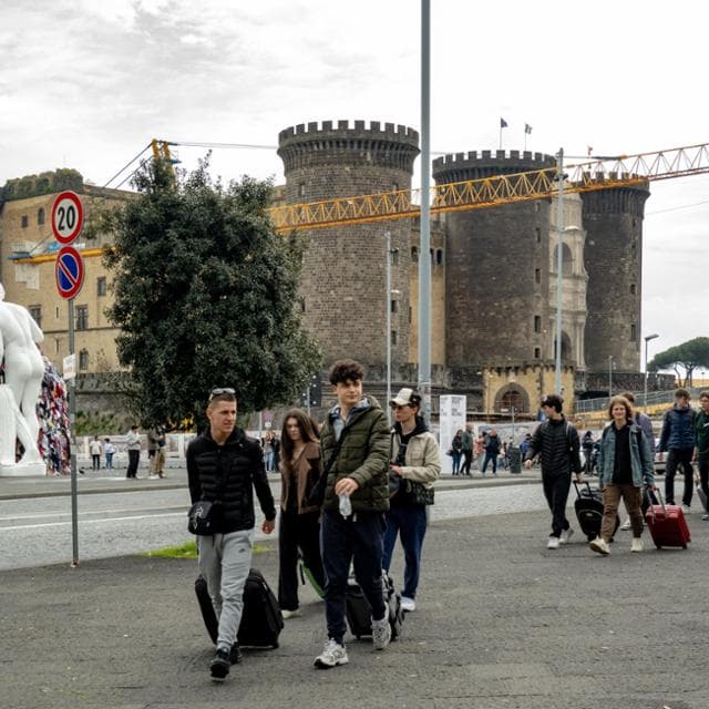 Napoli, il Comune scopre e multa 8 mila strutture turistiche e recupera 13 milioni Napoli, il Comune scopre e multa 8 mila strutture turistiche e recupera 13 milioni
