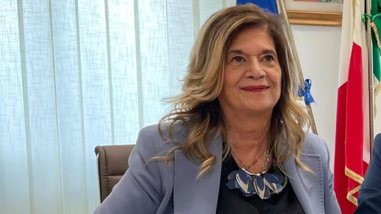 Ordine Avvocati di Napoli, la nuova maggioranza alla presidente: “La mozione di sfiducia deve essere discussa subito, non a luglio” Ordine Avvocati di Napoli, la nuova maggioranza alla presidente: “La mozione di sfiducia deve essere discussa subito, non a luglio”