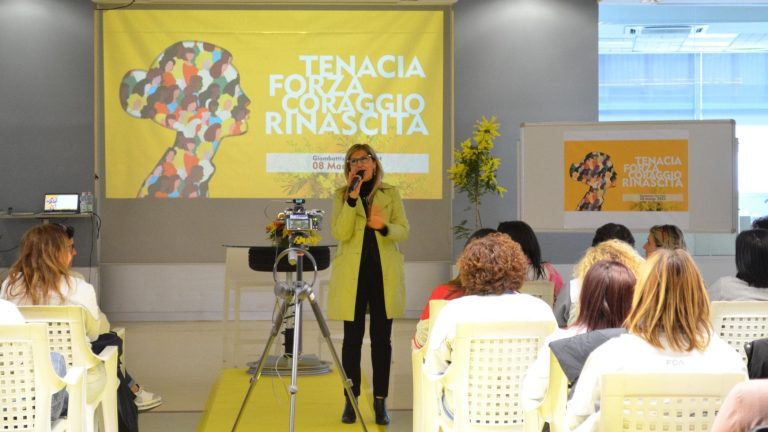 Stellantis, per la Giornata della donna incontro a Pomigliano con la dirigente dell’Istituto alberghiero di Caivano Stellantis, per la Giornata della donna incontro a Pomigliano con la dirigente dell’Istituto alberghiero di Caivano