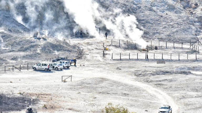 Campi flegrei, lunedì la prima esercitazione di protezione civile: prove di evacuazione in quattro scuole Campi flegrei, lunedì la prima esercitazione di protezione civile: prove di evacuazione in quattro scuole
