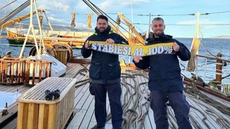 Il veliero Vespucci doppia Capo Horn due ufficiali di Castellammare rendono omaggio alla sua città: “Stabiesi al 100%”