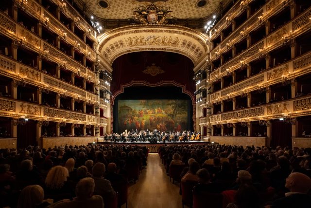 “Omaggio a Napoli”: al Teatro di San Carlo 2 grandi Concerti di Maria Agresta