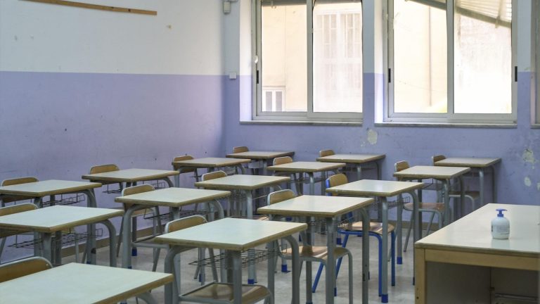 Scuola, calendario 2024-2025 in Campania: si inizia giovedì 12 settembre Scuola, calendario 2024-2025 in Campania: si inizia giovedì 12 settembre