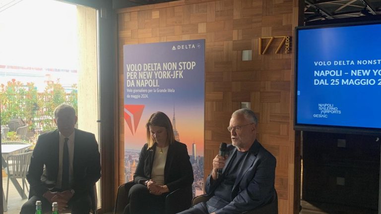 Delta Airlines inaugura il nuovo collegamento no stop giornaliero Napoli-New York Delta Airlines inaugura il nuovo collegamento no stop giornaliero Napoli-New York
