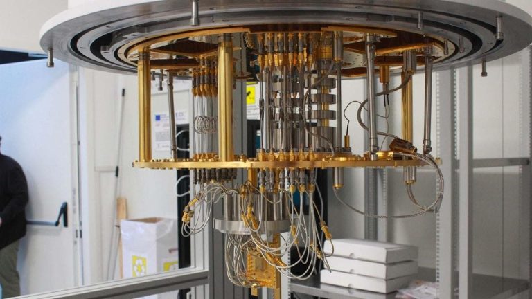 Napoli, inaugurato alla Federico II il primo computer quantistico superconduttivo italiano Napoli, inaugurato alla Federico II il primo computer quantistico superconduttivo italiano