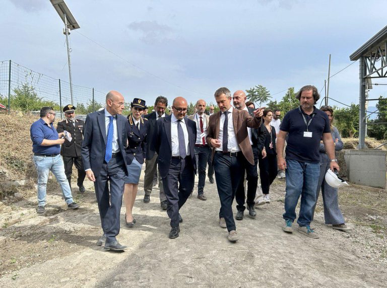 A Pompei scoperto il sacello della Villa di Civita Giuliana A Pompei scoperto il sacello della Villa di Civita Giuliana