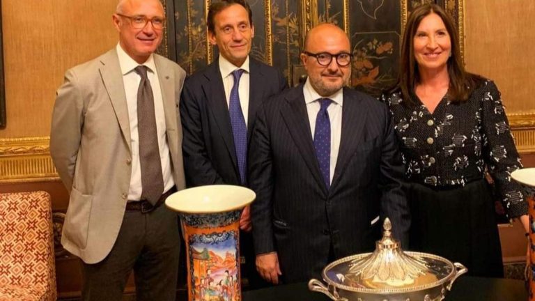 “Americani criminali di guerra e israeliani responsabili di Olocausto”, le frasi shock di Ippolito, fedelissimo di Fdi nel cda della Fondazione Ville vesuviane