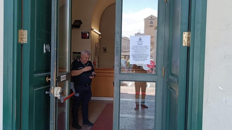 Aversa, elezioni amministrative: scoppia il caso di un presunto traffico di tessere elettorali al Comune
