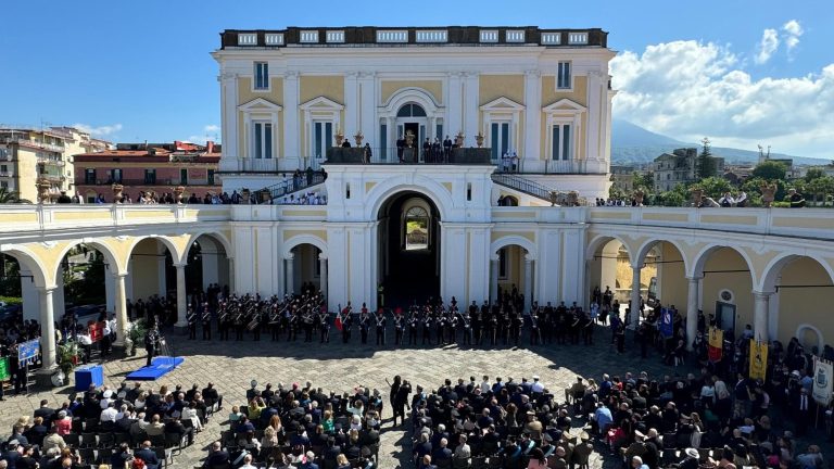Carabinieri, festa dell’Arma a Villa Campolieto a Ercolano