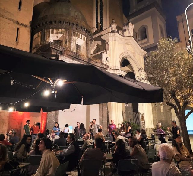 Llabbasc al Dom Santi Bevitori: Serata a San Domenico Maggiore tra arte, gusto e musica
