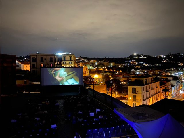 Cinema all’aperto al Rione Terra a Pozzuoli: il programma di Luglio 2024 Cinema all’aperto al Rione Terra a Pozzuoli: il programma di Luglio 2024