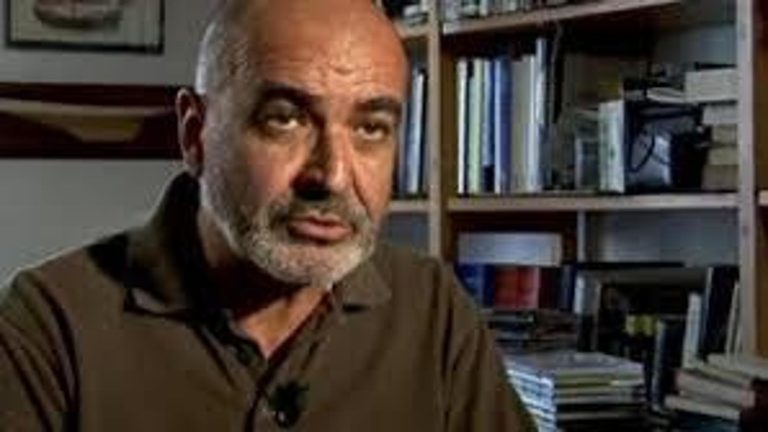 Morto il regista Salvatore Piscicelli, addio al maestro del cinema che ha ispirato Martone e Sorrentino Morto il regista Salvatore Piscicelli, addio al maestro del cinema che ha ispirato Martone e Sorrentino