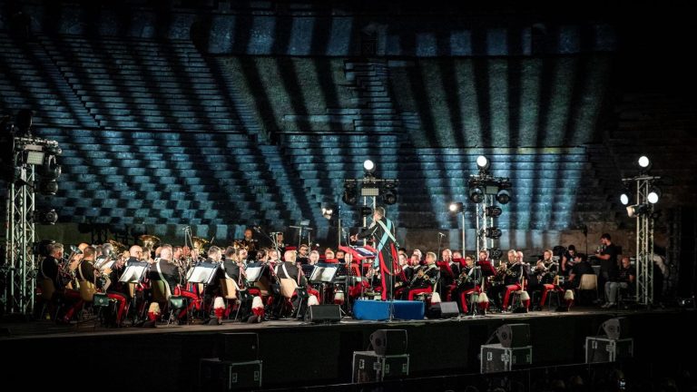 Pompei, nell’anfiteatro il concerto della Banda musicale dei Carabinieri Pompei, nell’anfiteatro il concerto della Banda musicale dei Carabinieri