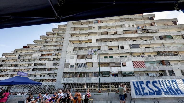 Crollo Scampia, avviata l’erogazione dei primi contributi