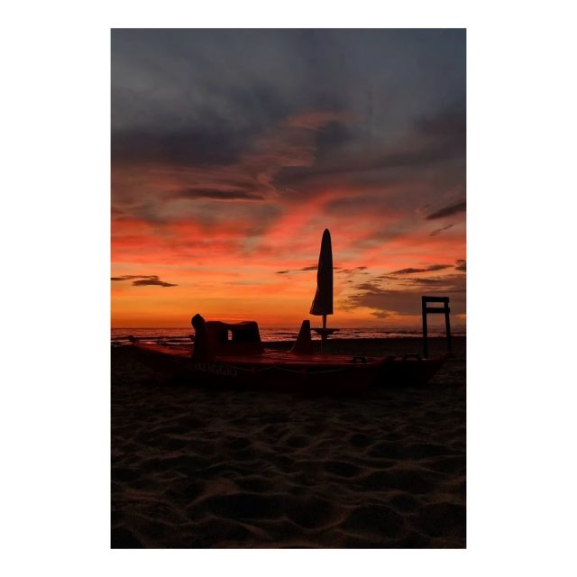 Osservazione delle Stelle con l’Unione Astrofili Napoletani sulla spiaggia del Lido Gallo Osservazione delle Stelle con l’Unione Astrofili Napoletani sulla spiaggia del Lido Gallo