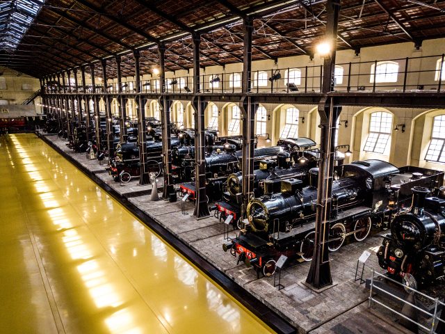 Anniversario della Napoli-Portici, la prima linea ferroviaria italiana: 185 anni di storia al Museo di Pietrarsa Anniversario della Napoli-Portici, la prima linea ferroviaria italiana: 185 anni di storia al Museo di Pietrarsa