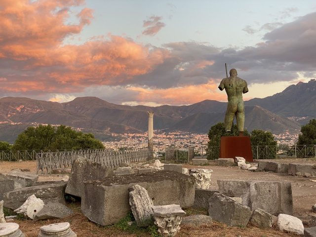 Aperture straordinarie serali del Parco archeologico di Pompei a 7 euro Aperture straordinarie serali del Parco archeologico di Pompei a 7 euro