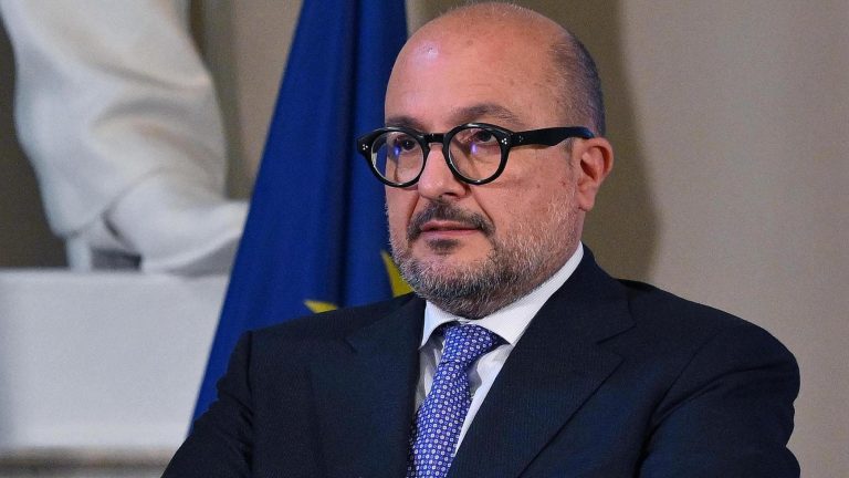 Caso Sangiuliano, indaga Corte Conti: focus sui viaggi Caso Sangiuliano, indaga Corte Conti: focus sui viaggi