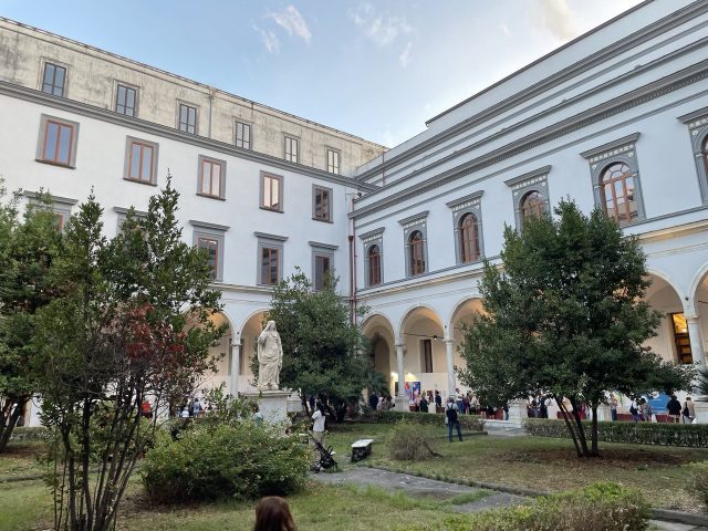 Ricomincio dai Libri 2024: Il Festival del Libro a Napoli dal 27 al 29 Settembre Ricomincio dai Libri 2024: Il Festival del Libro a Napoli dal 27 al 29 Settembre