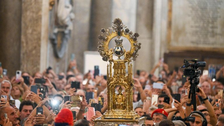 San Gennaro, ecco il calendario delle celebrazioni a Napoli San Gennaro, ecco il calendario delle celebrazioni a Napoli