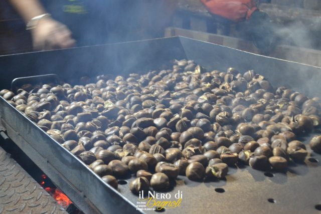 Il Nero di Bagnoli: Sagra del Tartufo Nero e della Castagna a Bagnoli Irpino Il Nero di Bagnoli: Sagra del Tartufo Nero e della Castagna a Bagnoli Irpino