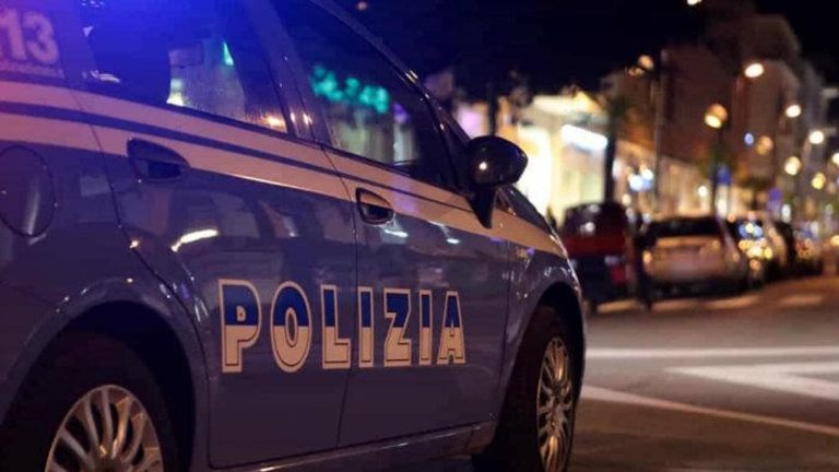 Maxi sequestro al clan Contini, ci sono anche una Lamborghini e una villa a Pozzuoli Maxi sequestro al clan Contini, ci sono anche una Lamborghini e una villa a Pozzuoli