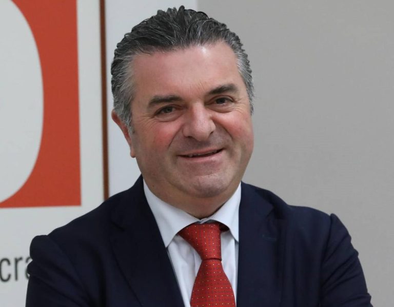 Salerno, finisce in carcere per corruzione il presidente della Provincia Alfieri Salerno, finisce in carcere per corruzione il presidente della Provincia Alfieri