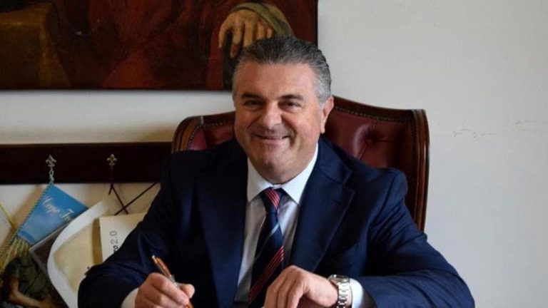 Salerno, Franco Alfieri dal carcere agli arresti domiciliari Salerno, Franco Alfieri dal carcere agli arresti domiciliari