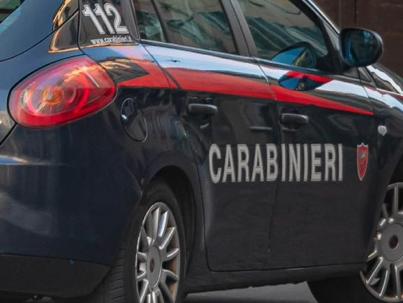Napoli, 13enne accoltellato per un pallone: l’aggressore è un bambino Napoli, 13enne accoltellato per un pallone: l’aggressore è un bambino