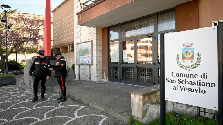 Omicidio santo Romano, denunciato per concorso amico del 17enne che ha sparato Omicidio santo Romano, denunciato per concorso amico del 17enne che ha sparato