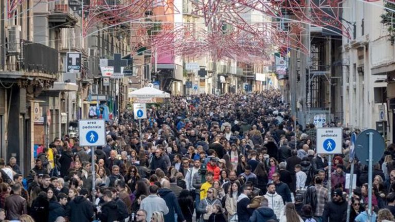Turismo, ticket d’ingresso al centro storico: è polemica