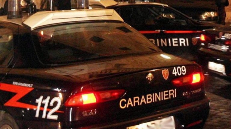 Afragola, la baby gang che picchiava per gioco. “Abbiamo schiattato la faccia al nero”