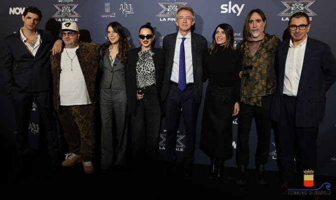 In piazza del Plebiscito la prima volta di una finale “in esterna” di X Factor