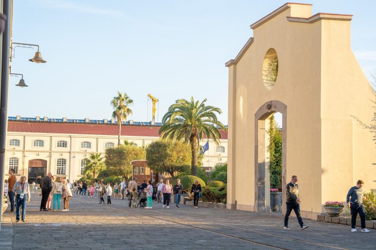 Giornata dei Bambini al Museo di Pietrarsa: Una Domenica di Scoperte e Divertimento a tema Abbraccio Giornata dei Bambini al Museo di Pietrarsa: Una Domenica di Scoperte e Divertimento a tema Abbraccio