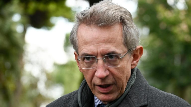 Napoli, riapre il plesso alla Loggetta, Manfredi: “Riconsegniamo una scuola ora molto sicura” Napoli, riapre il plesso alla Loggetta, Manfredi: “Riconsegniamo una scuola ora molto sicura”